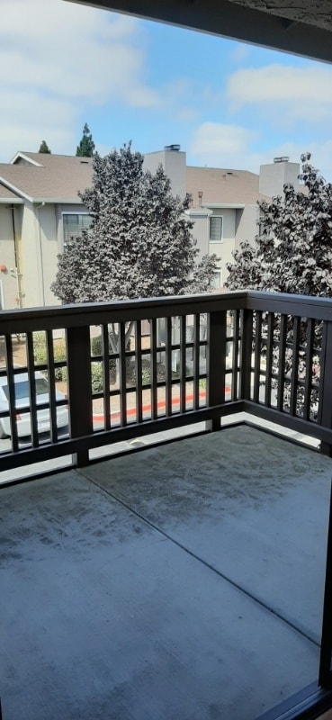 Photo - 427 W Laurel Dr Unit L