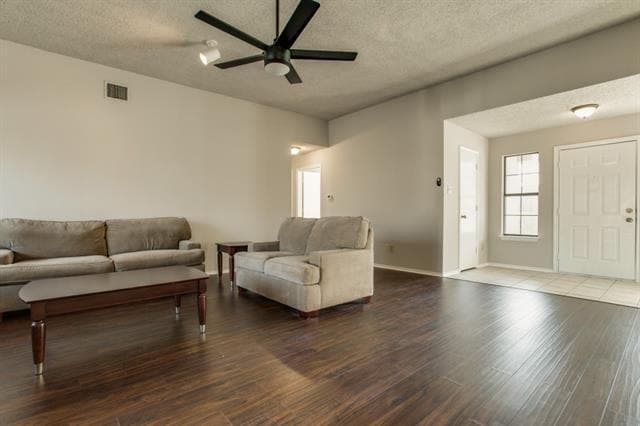 Photo - 1305 Chicota Dr