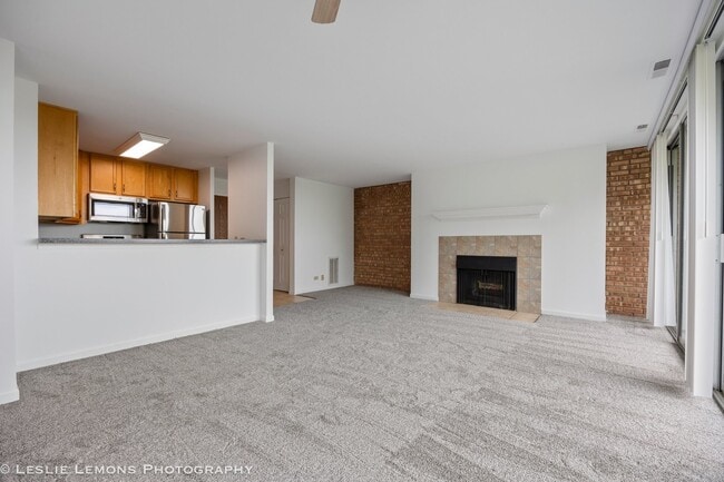 5950 Oakwood Dr Unidad 6F