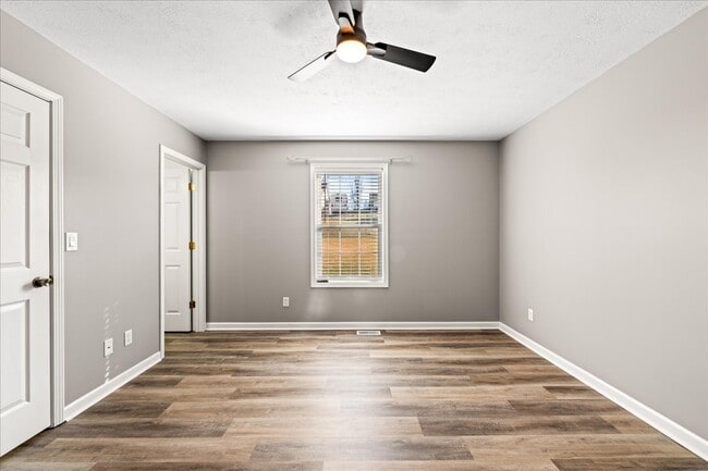 Photo - 230 Clover Cir