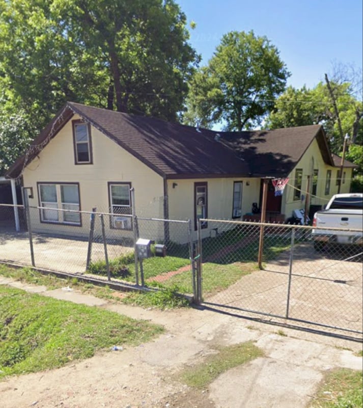 Photo - 6818 Alderson St