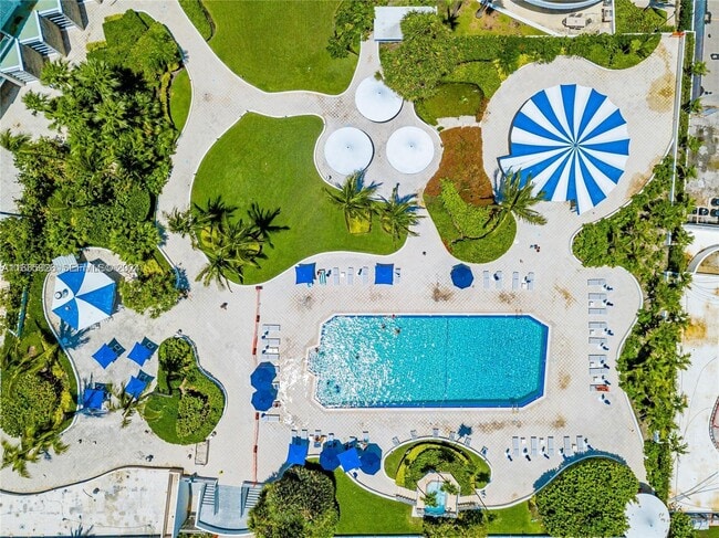 Photo - 5161 Collins Ave Unit 405