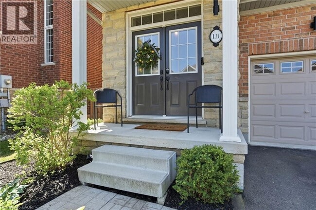 Photo - 111 Greenstem Crescent