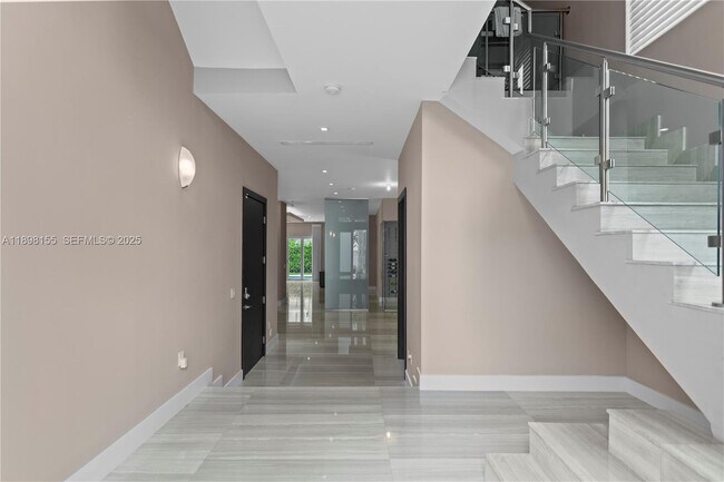 Photo - 8415 NW 34th St