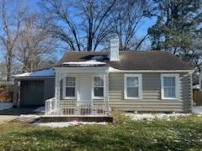 Available now!! U OF M Area!!! - Available now!! U OF M Area!!! House