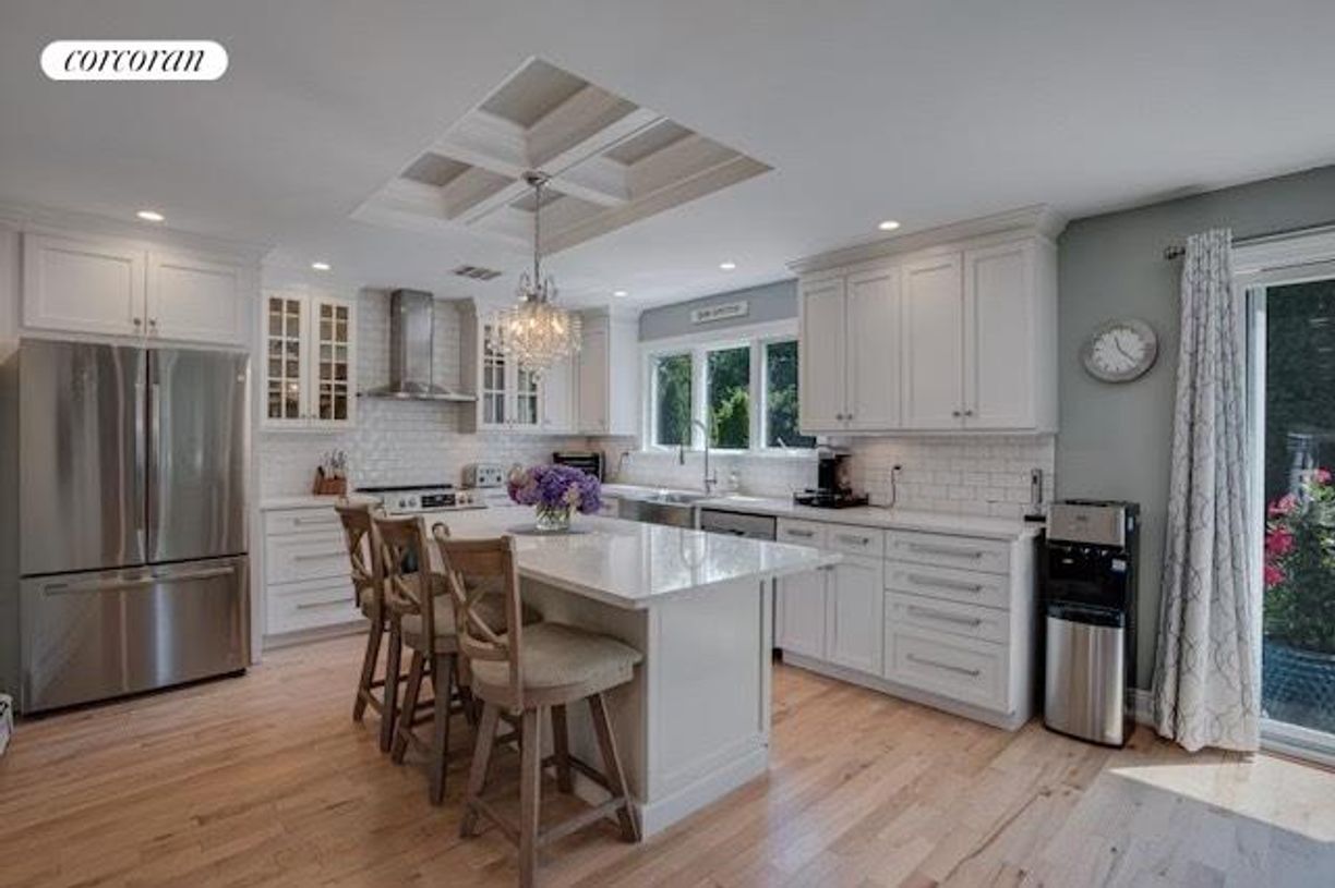 Photo - 10 Juniper Ln