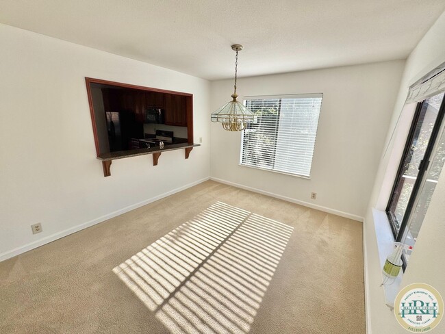 Photo - Charming 3-Bedroom, 2.5-Bathroom Condo in ...
