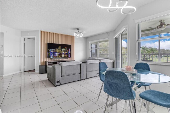 Photo - 2520 SE 20th Pl Unit 204-B