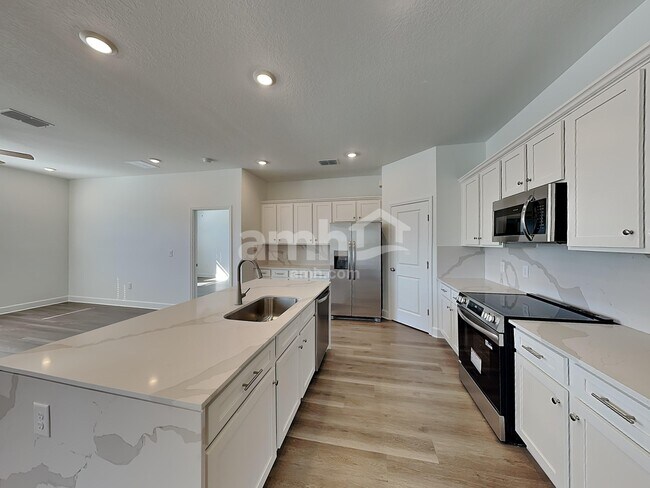 Photo - 16438 Cheyanne Ct