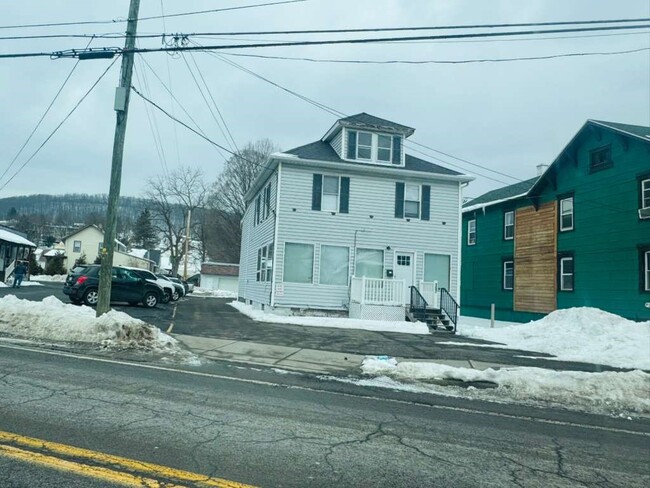 Photo - 157 Harry L Dr