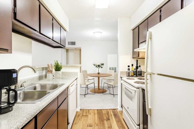 Photo - Brandon Oaks