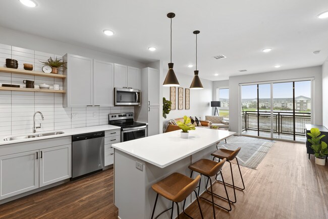 Photo - Uptown & Main