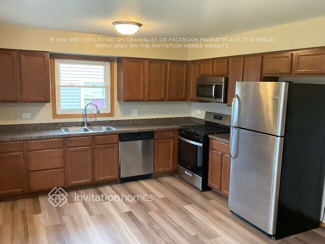 Photo - 150 E Winthrop Ave