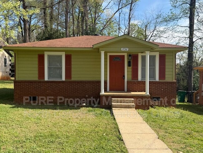 Photo - 1732 Newland Rd