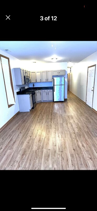 Photo - 7955 S Manistee Ave Unidad 2