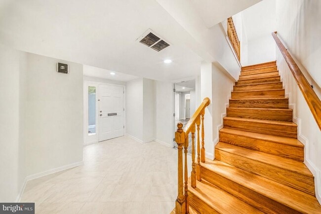 Photo - 2933 Arizona Ave NW