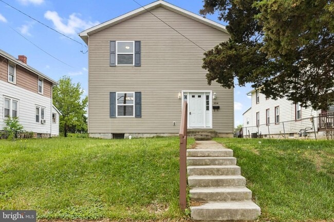 Building Photo - 354 W Main St Rental