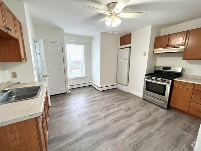 Building Photo - 288 Pearl St Unit #1R Rental
