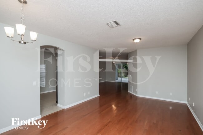 Photo - 2298 Maeve Cir