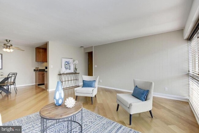 Building Photo - 4970 Battery Ln Unit 409