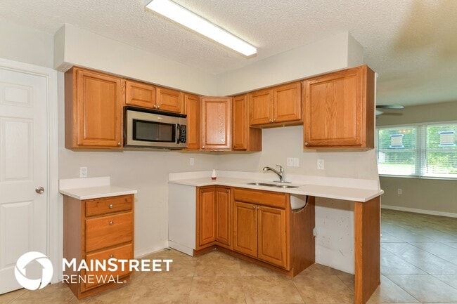 Photo - 893 Riviera Ln NW