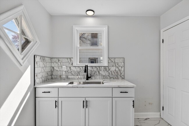 Photo - 8449 Penrod St