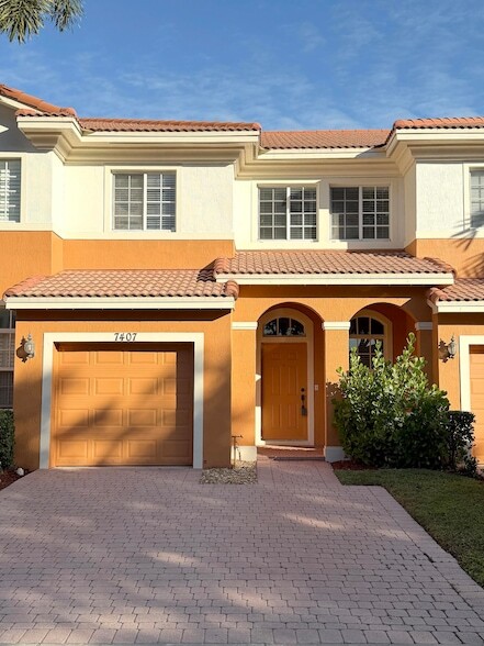 Photo - 7407 Briella Dr