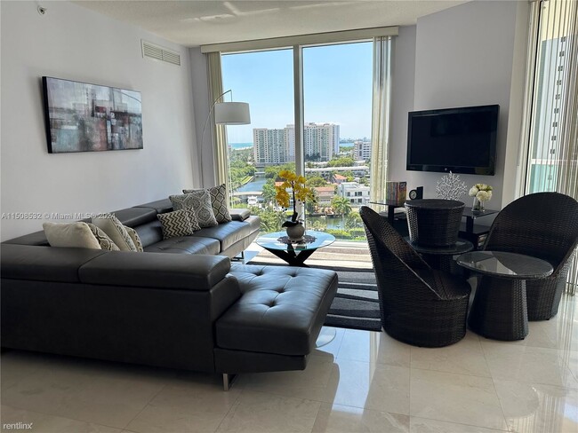 3 br, 2 bath Condo - 150 Sunny Isles Blvd ... - 3 br, 2 bath Condo - 150 Sunny Isles Blvd ... Unidad 1-1105