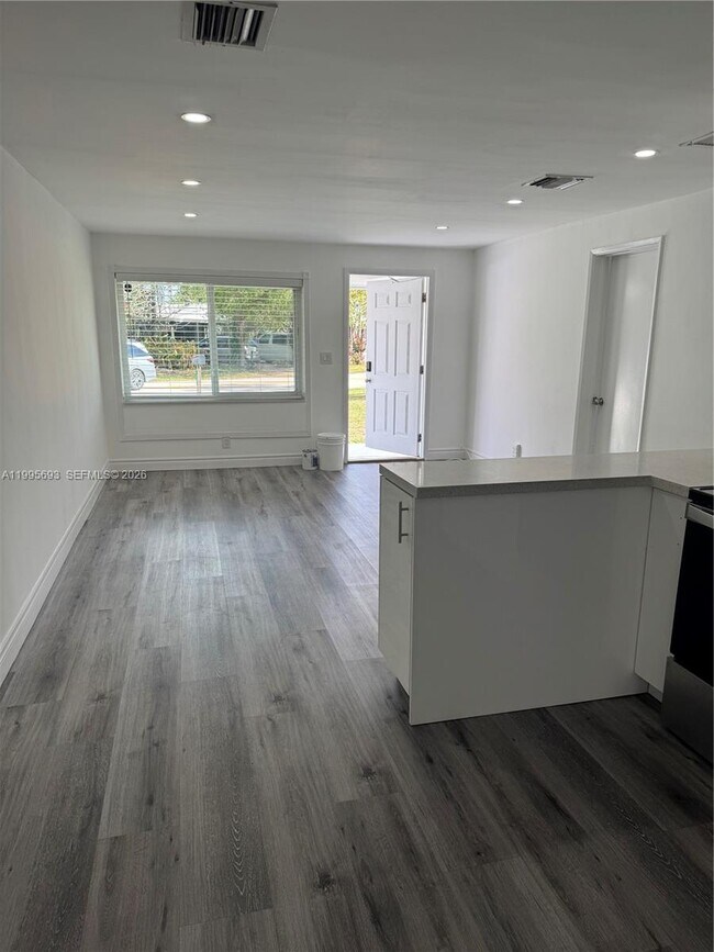 Photo - 4020 SW 50th St