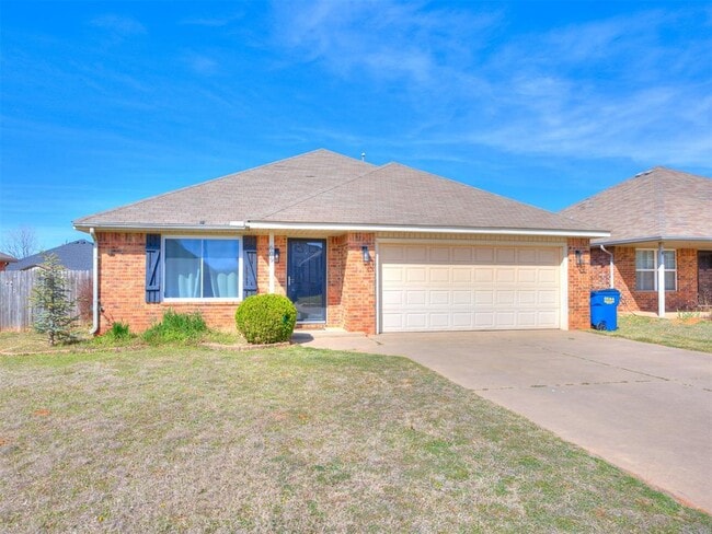 Building Photo - 609 E Linden Ln