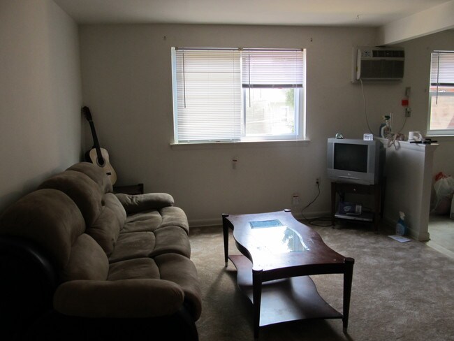 Photo - Pine Solly Apartments