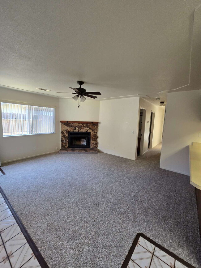 Photo - Walking distance to shopping and restauran...