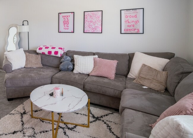 Photo - 722 Alton Rd