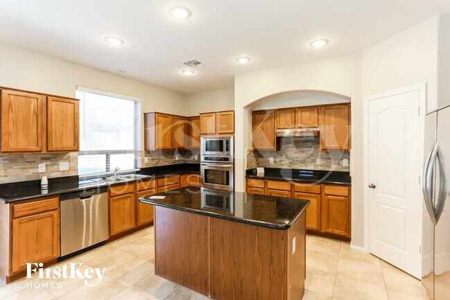 Photo - 16110 W Miami St