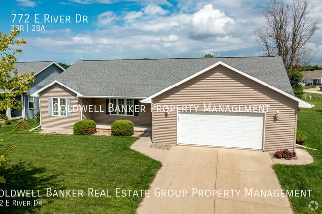 Building Photo - 772 E River Dr Rental