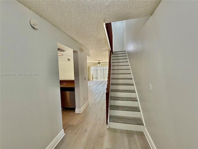 Photo - 4403 SW 70th Terrace