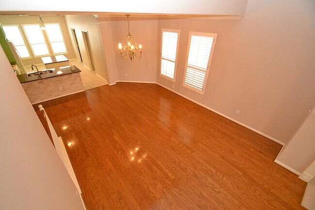 722 Memorial Heights Dr