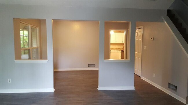 Photo - 1252 Minhinette Dr
