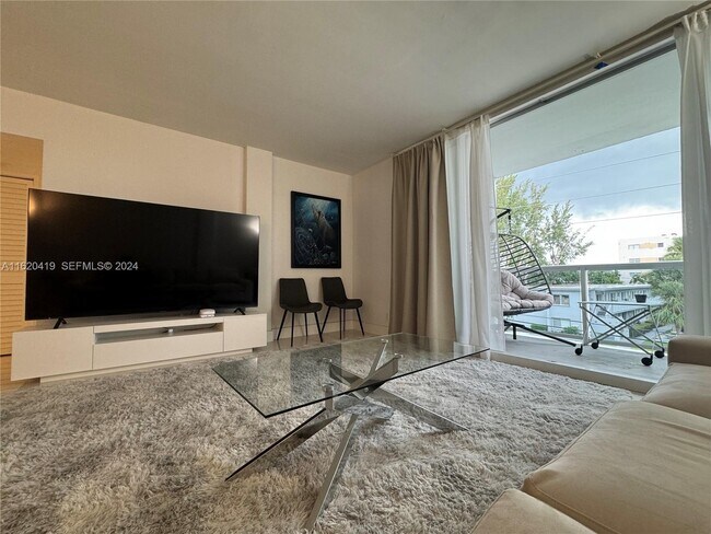 Photo - 9381 E Bay Harbor Dr Unit 302S