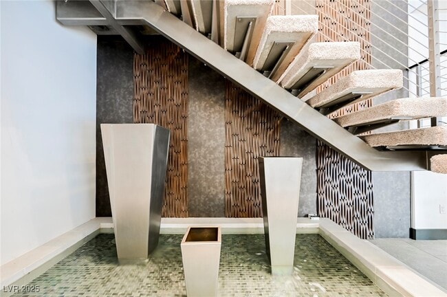 Photo - 94 Glade Hollow Dr