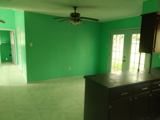 Photo - 124 Azalea Ave