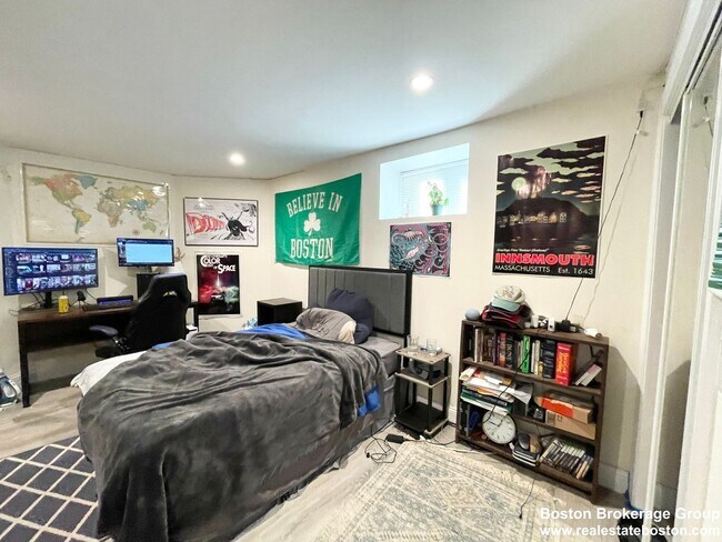 Photo - FAIRLY PRICED RENOVATED 6 bed 3 bath in Mission Hill.... don't miss ou!!