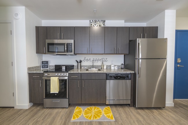 University Pointe Co-Living
