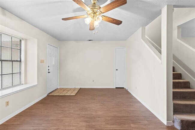 Photo - 10025 Spring Pl Dr