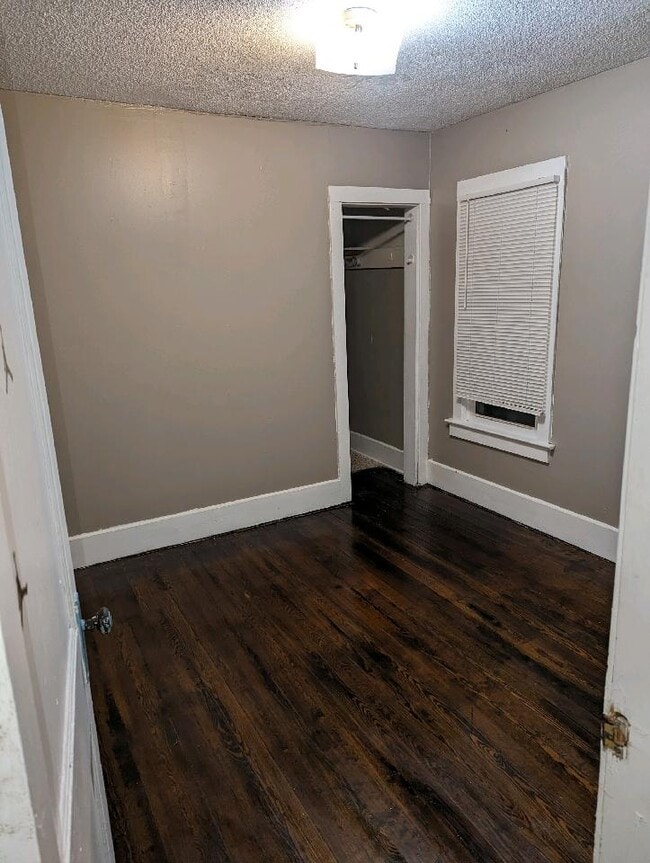 Photo - 1944 Manz St