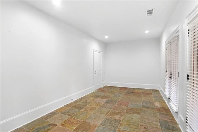 Photo - 3 Prichard Way NE