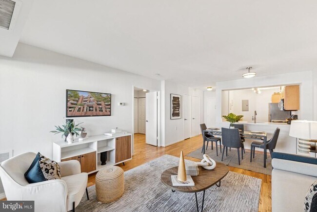 Photo - 2320 Wisconsin Ave NW Unit 105