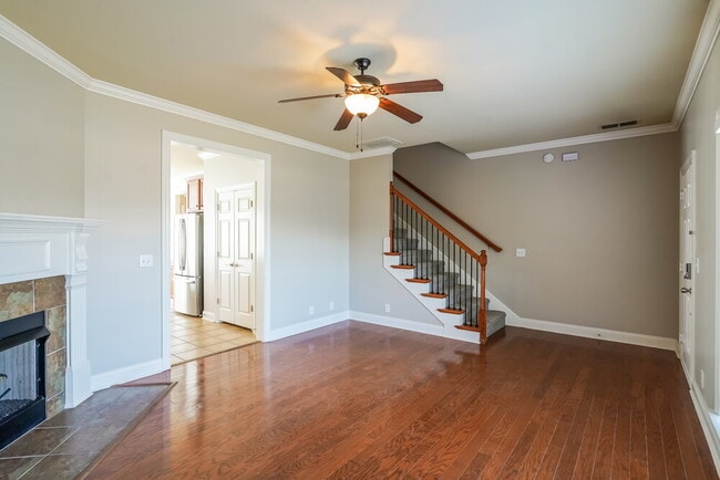 Photo - 1521 Barnsley Dr