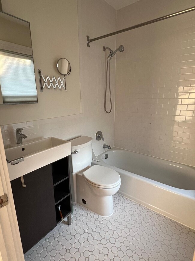 Photo - 19 Anderson St Unit B Utilities INCLUDED