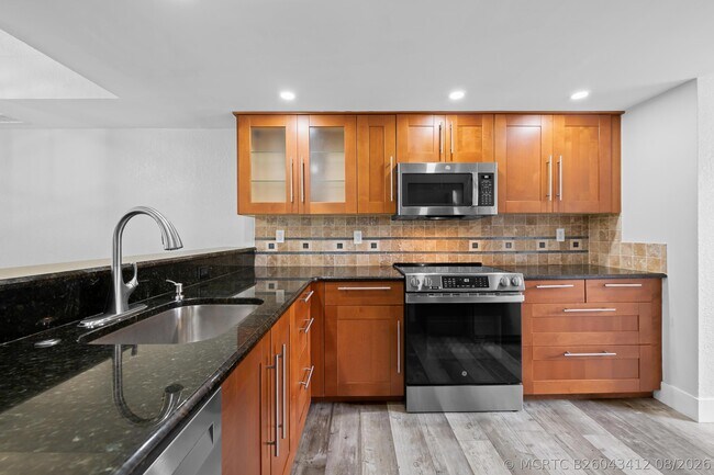 Photo - 4221 SW 71st Ter